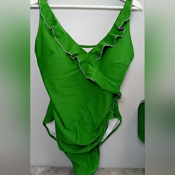 Womens Size XL Tummy Control Slimming Swimwear One Piece Bathing Suit Be… - Picture 5 of 9